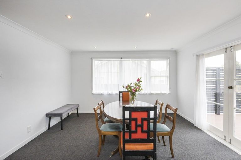 Photo of property in 10 Antrim Place, Hokowhitu, Palmerston North, 4410