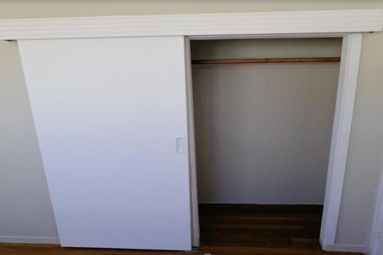 Photo of property in 103 Cascades Road, Pakuranga Heights, Auckland, 2010