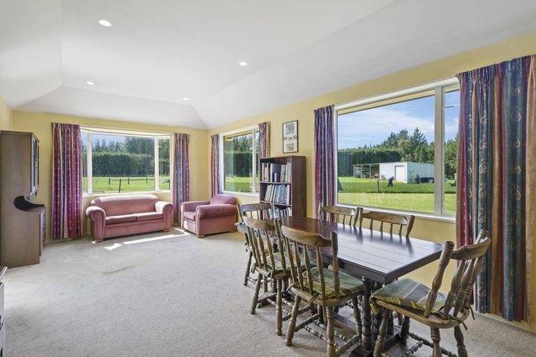 Photo of property in 17 Scarlet Oak Drive, West Melton, Christchurch, 7671