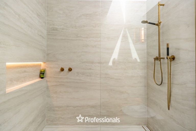 Photo of property in 32 Stellin Street, Boulcott, Lower Hutt, 5011