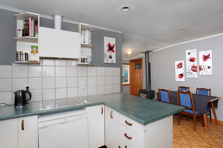 Photo of property in 35 Cuba Street, Marton, 4710