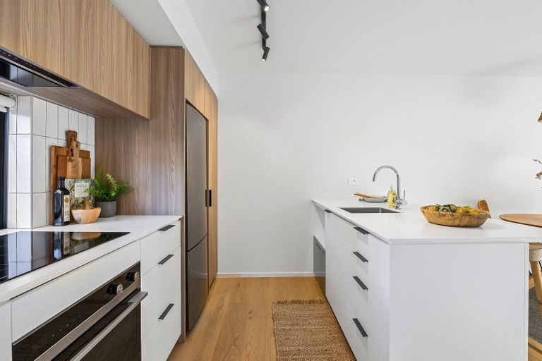 Photo of property in 4/327 Cambridge Terrace, Christchurch Central, Christchurch, 8013