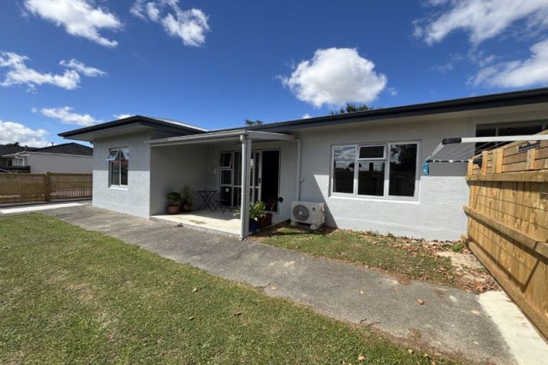 Photo of property in 24-26 Freyberg Street, Roslyn, Palmerston North, 4414