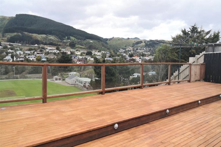Photo of property in 23 Rembrandt Avenue, Tawa, Wellington, 5028