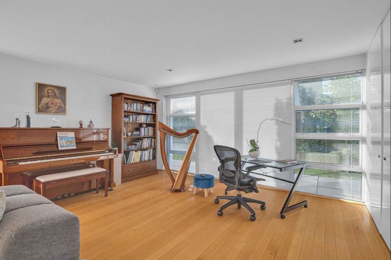 Photo of property in 97a Fendalton Road, Fendalton, Christchurch, 8014