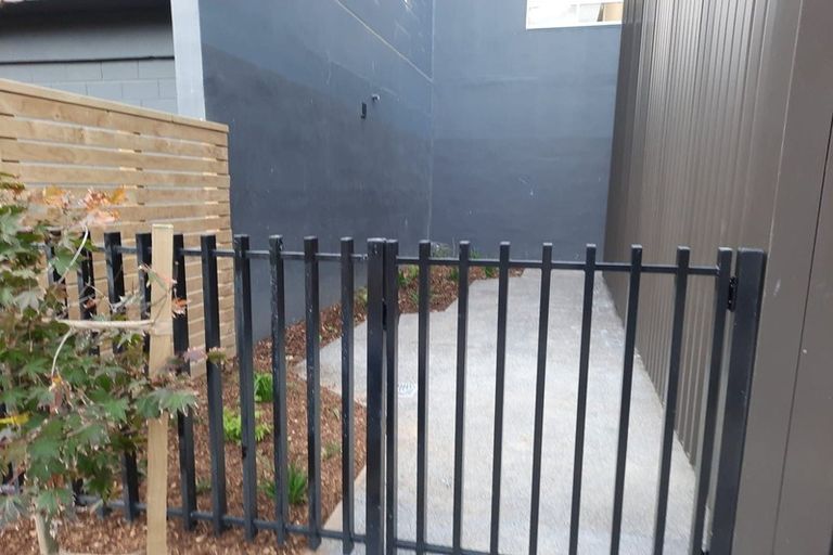 Photo of property in 8/185 High Street, Hutt Central, Lower Hutt, 5010