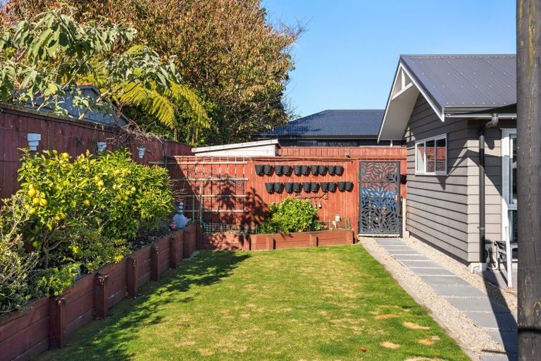 Photo of property in 22 Dreaver Drive, Waitara, 4320