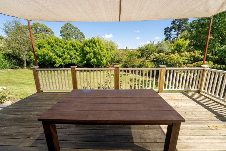 Photo of property in 25 Totara View Road, Wakefield, 7095