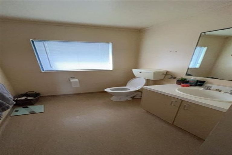 Photo of property in 1/22 Mason Street, Moera, Lower Hutt, 5010