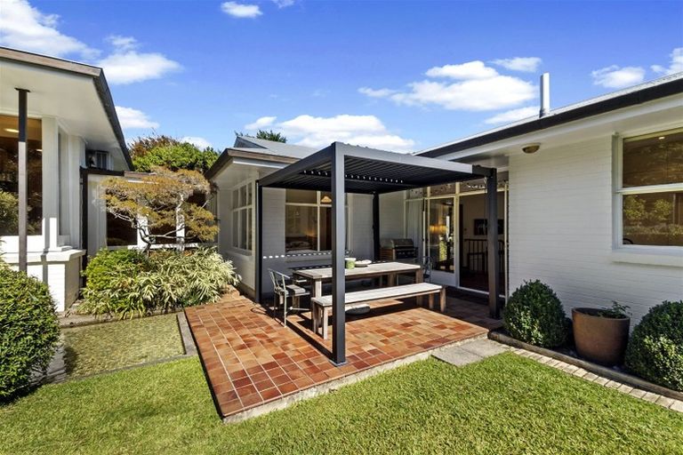 Photo of property in 6 Woodstock Road, Fairfield, Hamilton, 3214