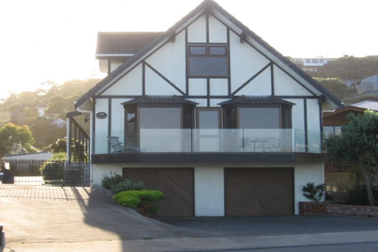 Photo of property in 45 Moana Road, Plimmerton, Porirua, 5026