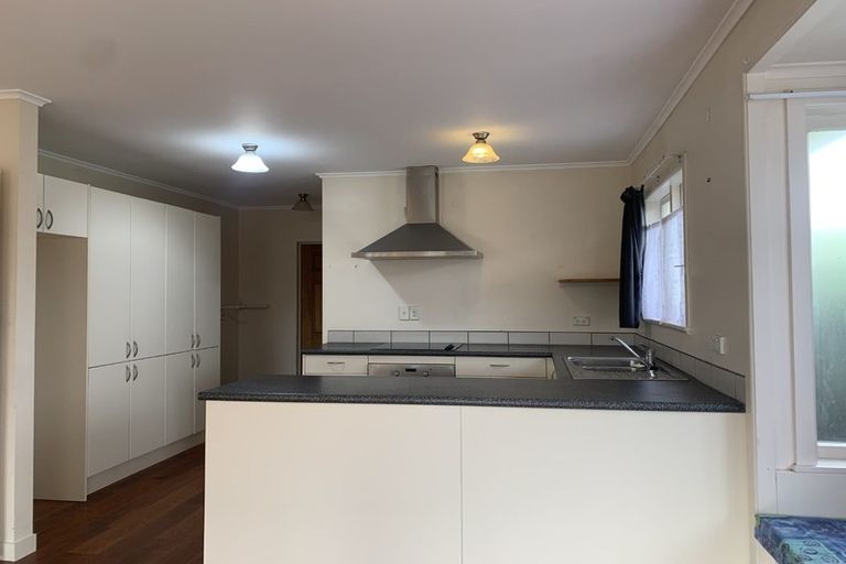 Photo of property in 8 Oraha Road, Huapai, Kumeu, 0810