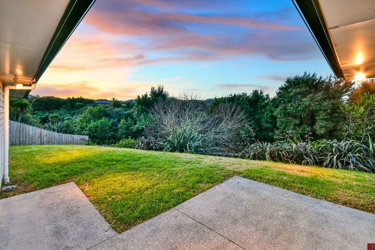 Photo of property in 60 Helenslee Road, Pokeno, 2402