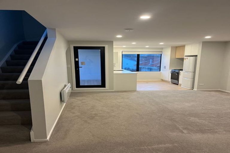 Photo of property in 1/101 Rongotai Road, Wellington, 6022