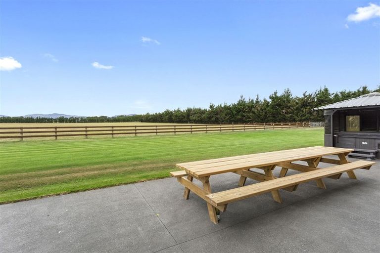 Photo of property in 53 Swamp Road, Loburn, Rangiora, 7472