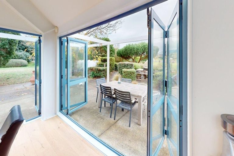 Photo of property in 240 Peka Peka Road, Peka Peka, Waikanae, 5391