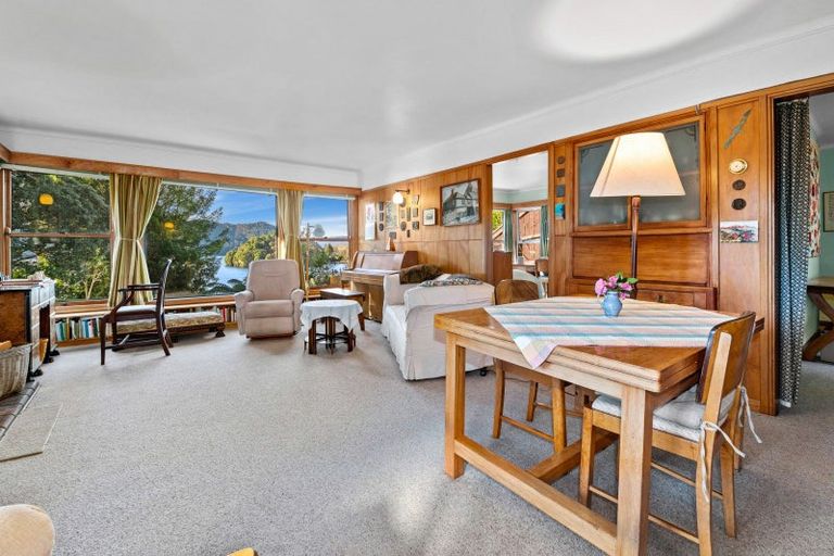 Photo of property in 43 Okareka Loop Road, Lake Okareka, Rotorua, 3076