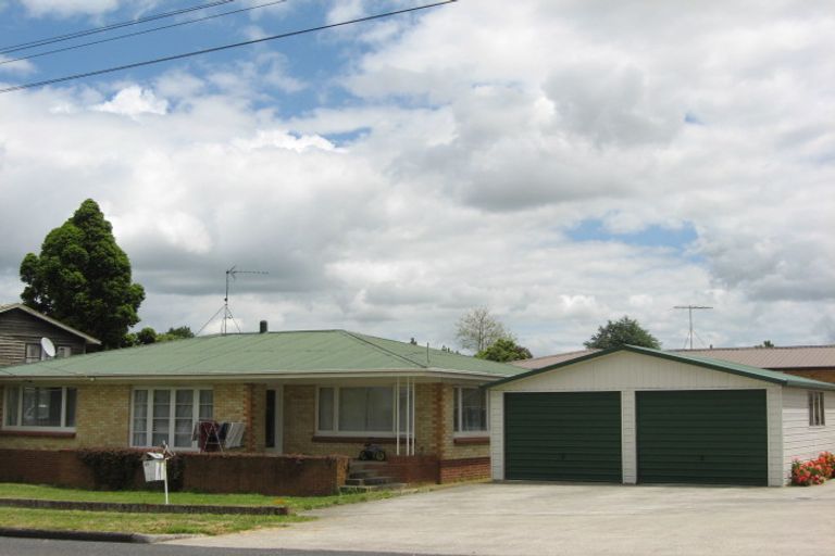 Photo of property in 265 Queen Street, Pukekohe, 2120