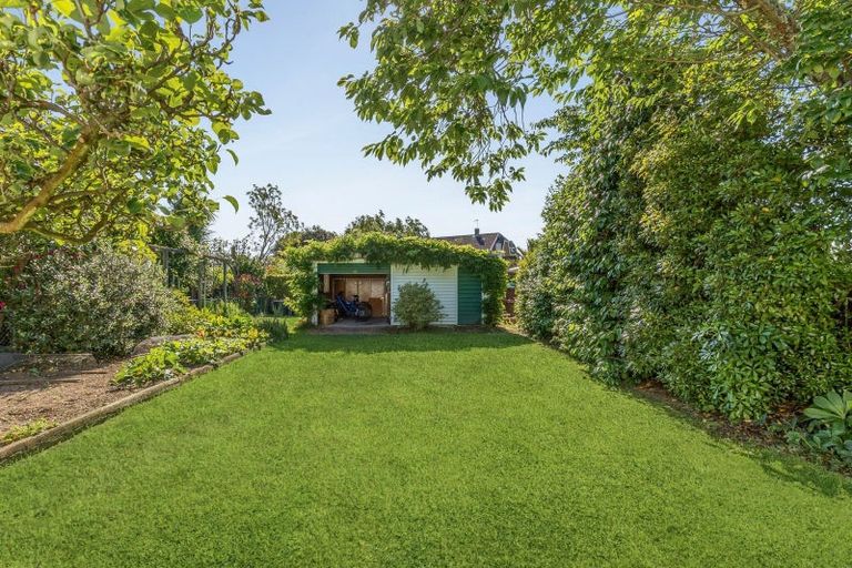 Photo of property in 71e Bronte Street East, Nelson, 7010