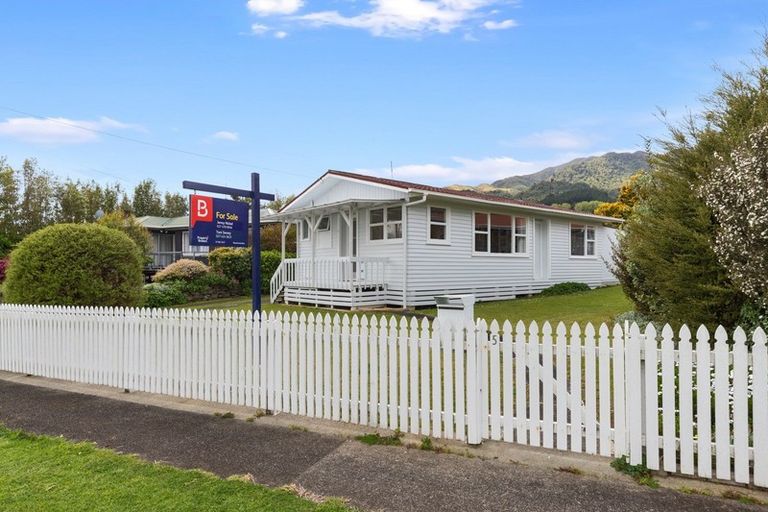 Photo of property in 5 Carlton Street, Te Aroha, 3320