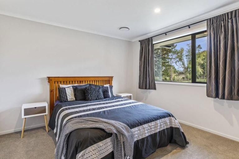 Photo of property in 11 Meadowbrook Place, Buckland, Pukekohe, 2677