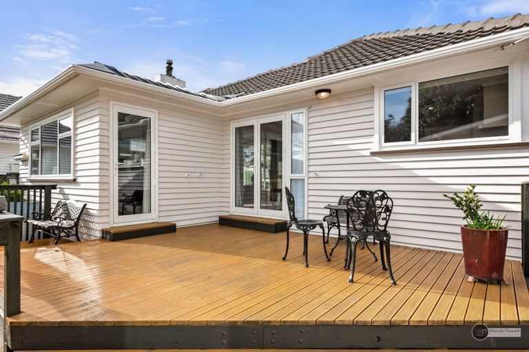 Photo of property in 18 Parnell Street, Fairfield, Lower Hutt, 5011