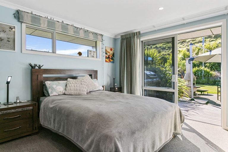 Photo of property in 54 Dalmore Way, Acacia Bay, Taupo, 3385