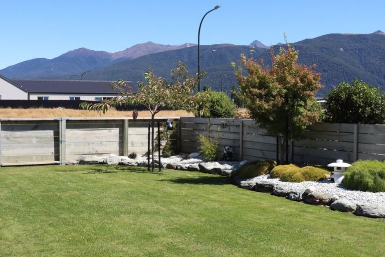 Photo of property in 10 Asher Avenue, Te Anau, 9600