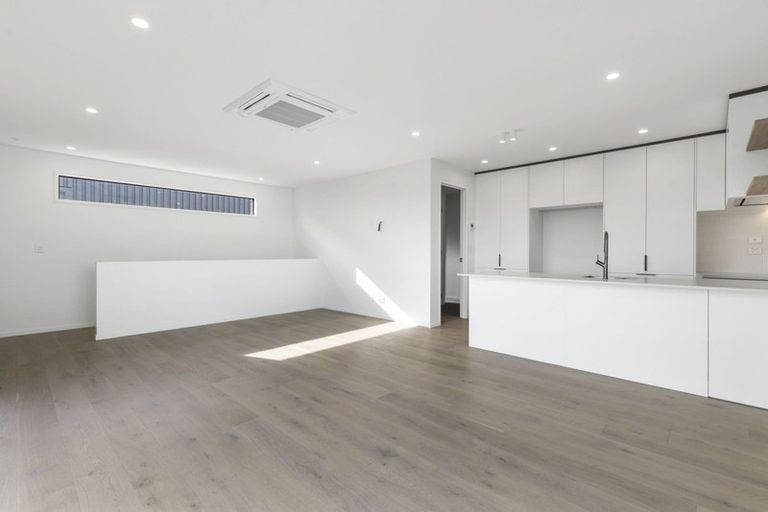 Photo of property in 2/12 Killarney Road, Frankton, Hamilton, 3204