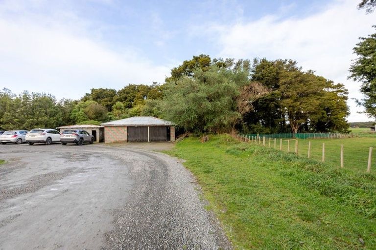 Photo of property in 341 Maharahara Road, Dannevirke, 4972