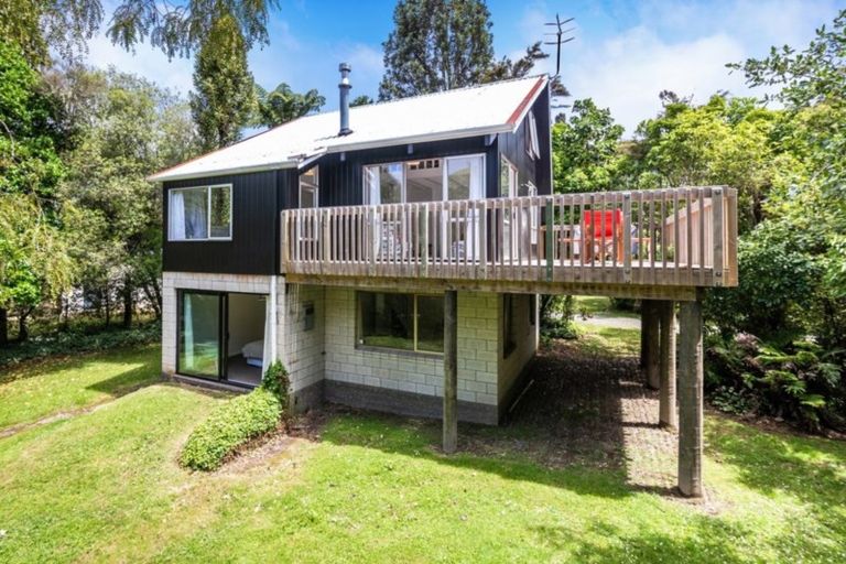 Photo of property in 66 Kaiuru Avenue, Pukawa Bay, Turangi, 3381