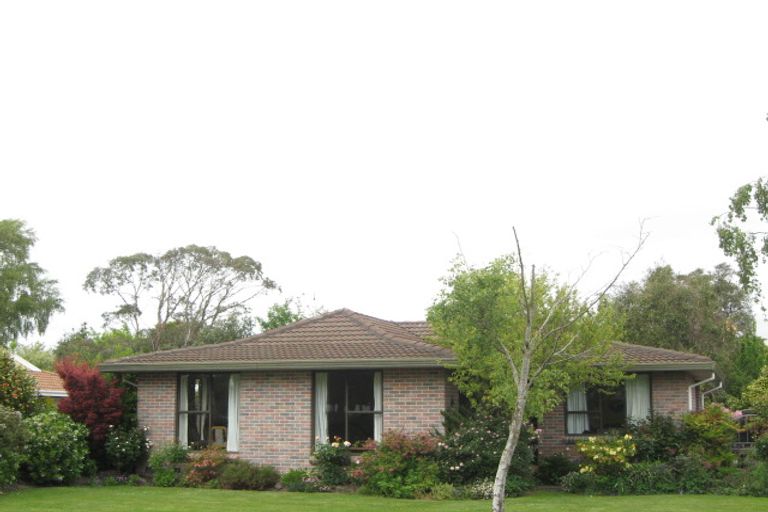 Photo of property in 4 Mulberry Place, Redwood, Christchurch, 8051