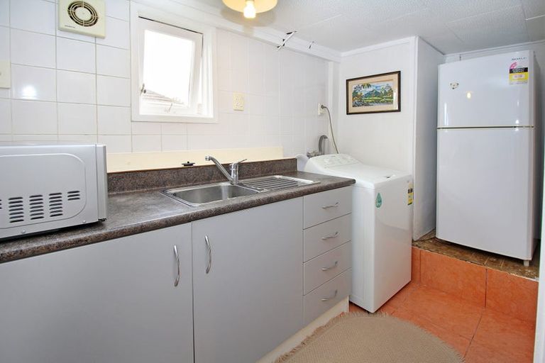 Photo of property in 37 Larne Avenue, Pakuranga Heights, Auckland, 2010