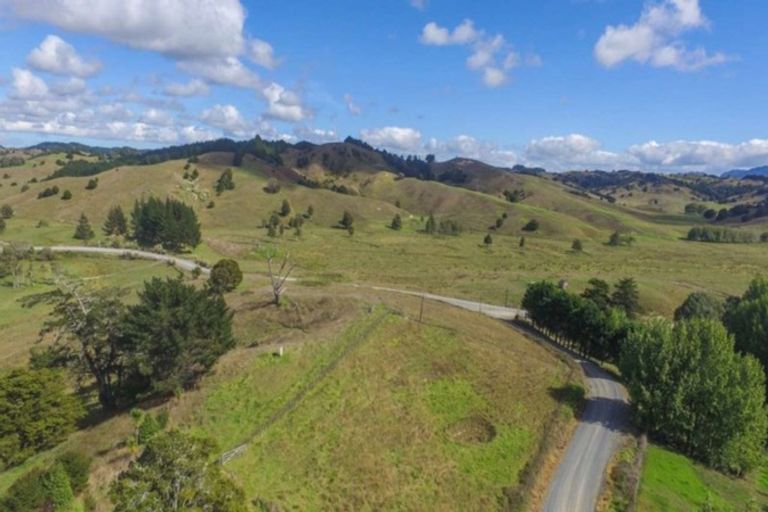 Photo of property in 34 Hartnell Road, Waiotira, 0193