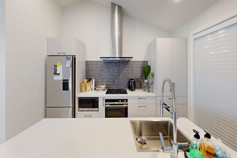 Photo of property in 2b Saint Leonard Street, Saint Johns Hill, Whanganui, 4501