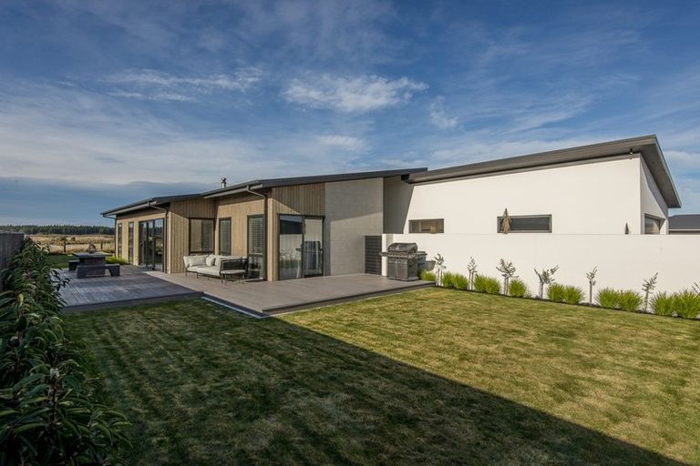 Photo of property in 68 Te Kohanga Drive, Pegasus, 7612