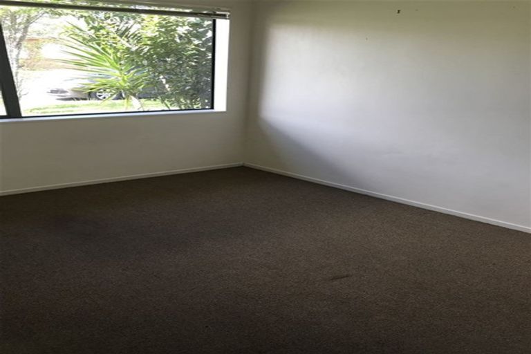 Photo of property in 20 Carlas Way, Ranui, Auckland, 0612