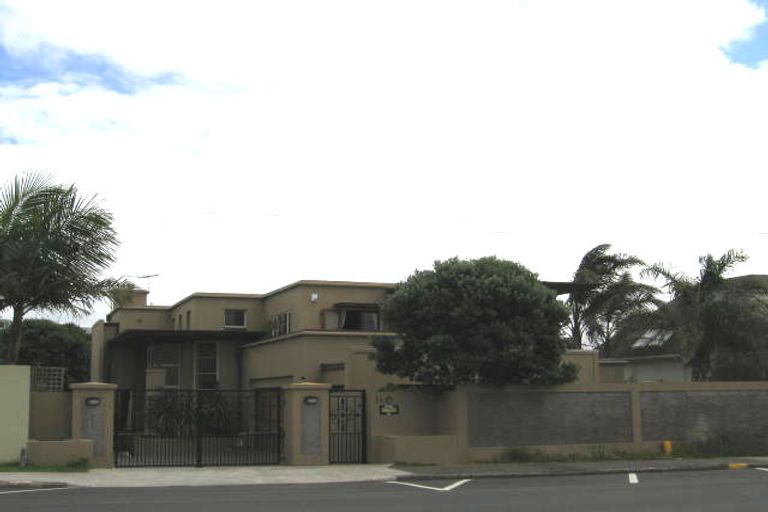 Photo of property in 1/14 Craig Road, Milford, Auckland, 0620