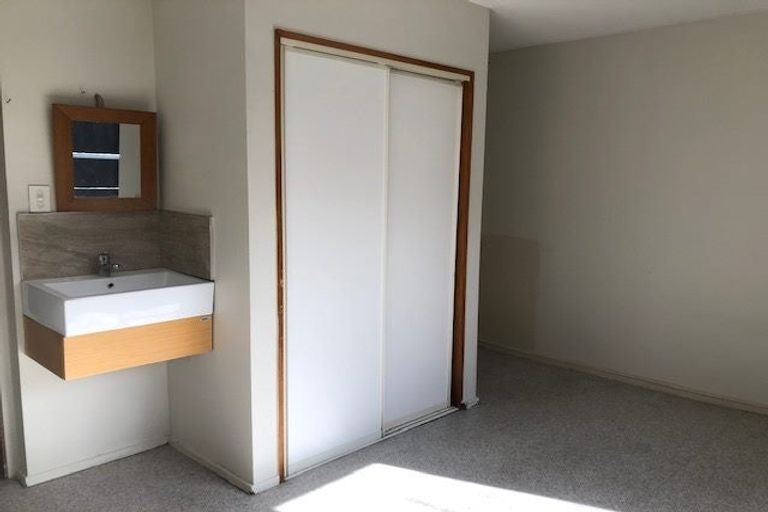 Photo of property in Tranquil Lodge Backpackers, 440 Manchester Street, St Albans, Christchurch, 8014