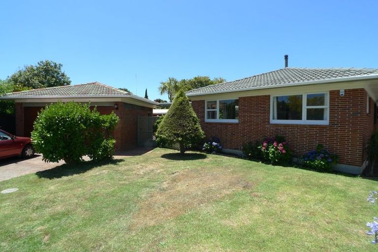 Photo of property in 8 Raphoe Place, Ellerslie, Auckland, 1051