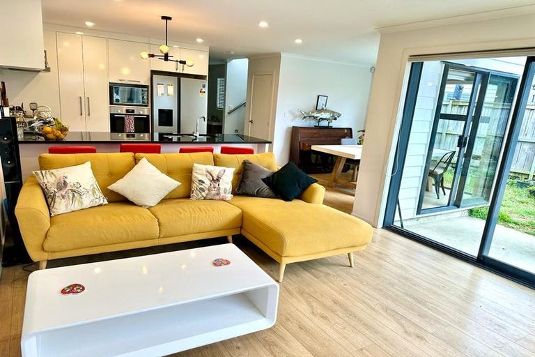 Photo of property in 45 Nautilus Drive, Gulf Harbour, Whangaparaoa, 0930