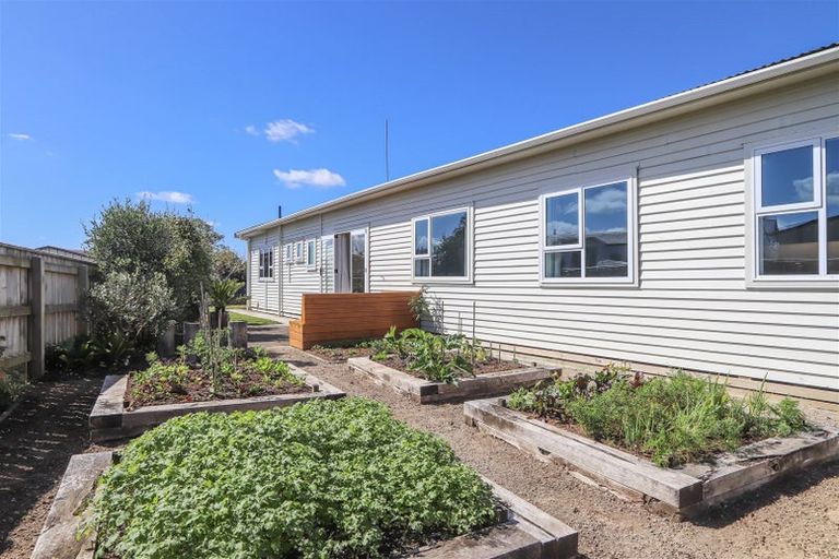 Photo of property in 30 Rewa Street, Inglewood, 4330
