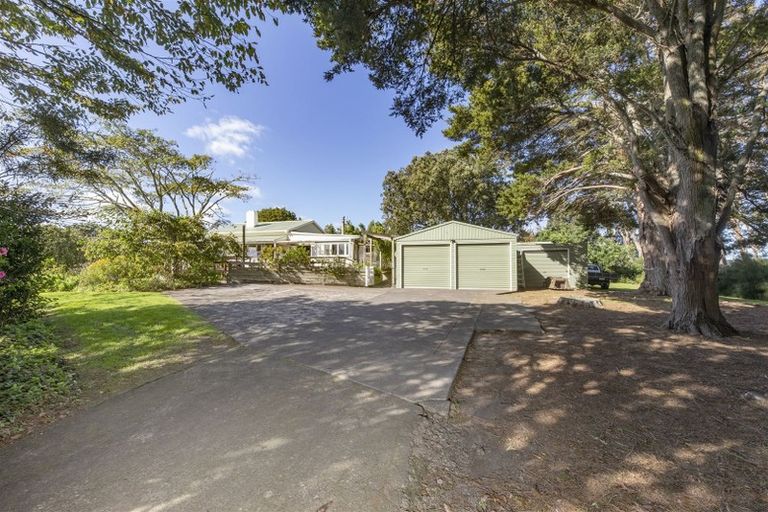 Photo of property in 2059 State Highway 16, Helensville, 0875