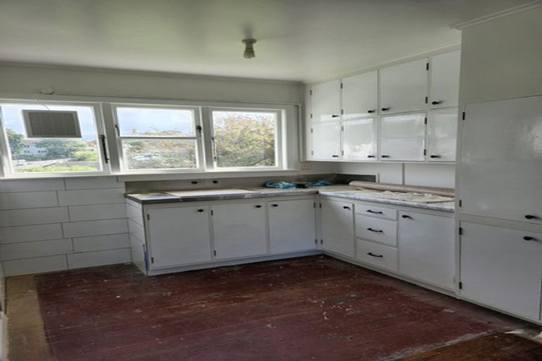 Photo of property in 78-80 Hereford Street, Cannons Creek, Porirua, 5024