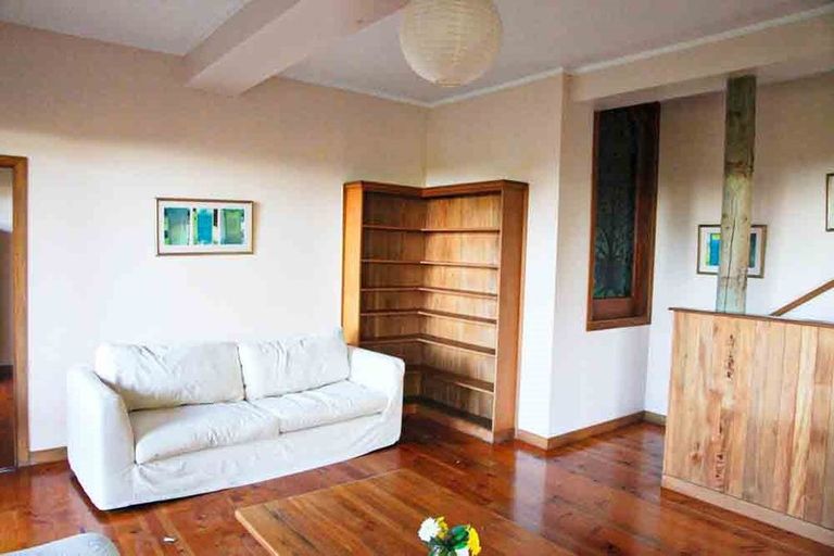 Photo of property in 122 Lone Kauri Road, Karekare, New Lynn, 0772