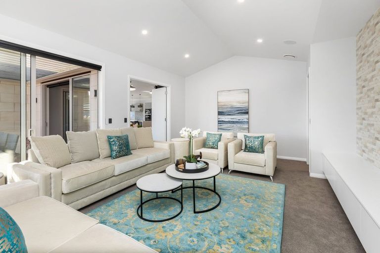 Photo of property in 19 Mike Smith Drive, Cambridge, 3434