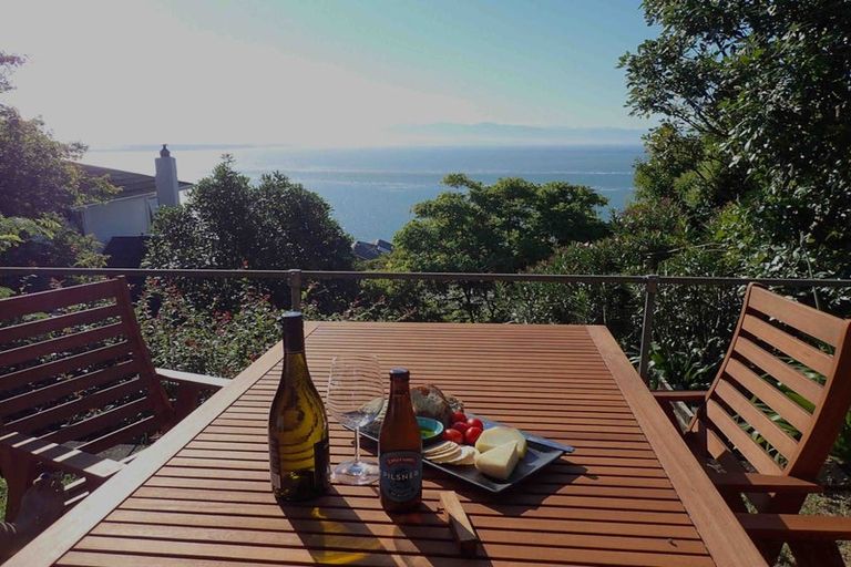 Photo of property in 16 Moncrieff Avenue, Britannia Heights, Nelson, 7010