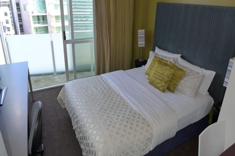 Photo of property in The Quadrant Apartments, 2304/10 Waterloo Quadrant, Auckland Central, Auckland, 1010