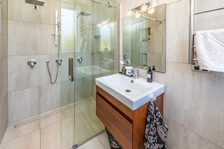 Photo of property in 19 Kent Road, Saint Johns Hill, Whanganui, 4501