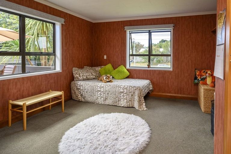 Photo of property in 76 Brooklands Road, Brooklands, New Plymouth, 4310